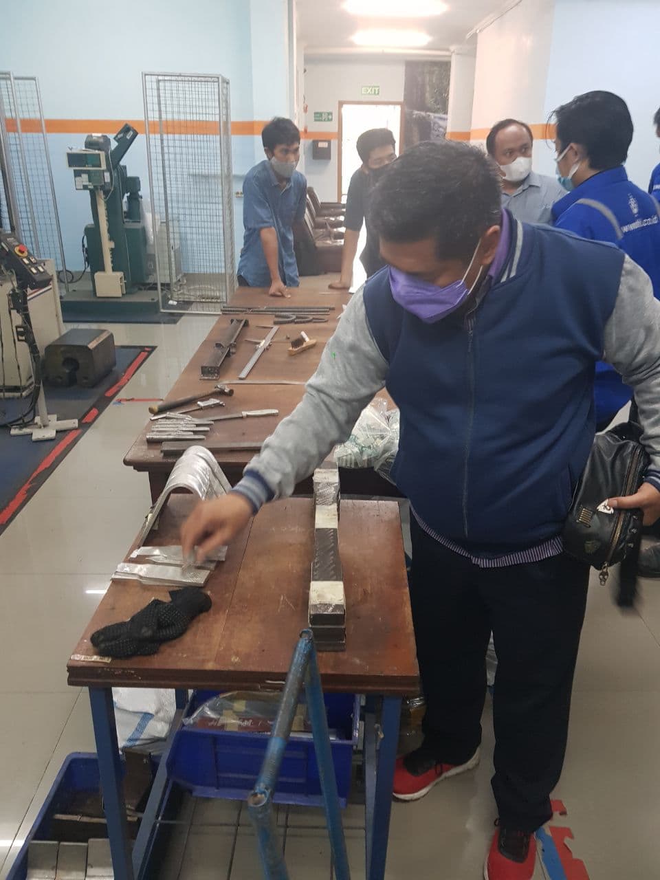 Uji Lab Material